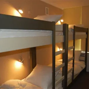https://fusion-hostel-and-hotel.poznan-hotels.com